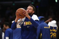 金州勇士队正式公布 Stephen Curry 回归 NBA 赛场日期