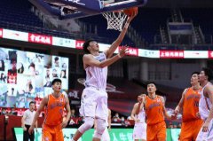 CBA | 新疆队大胜上海31分 第二个锁定季后赛资格