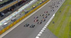 F1首次爆胎冲线夺冠 汉密尔顿再演神奇 维斯塔潘获亚军已很幸运